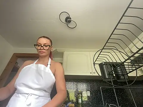 FoxyValentine online show from July 2026 01:39:01 PM