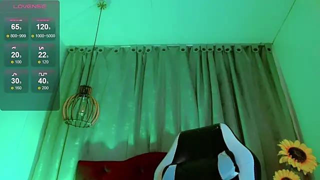 Cayetana Black  online show from February 2026 06:58:02 PM