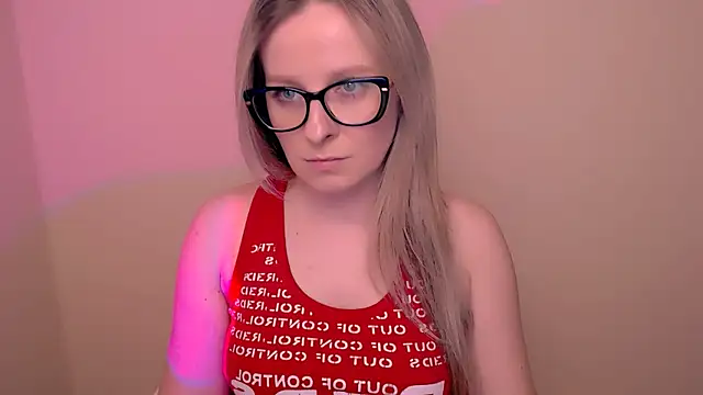 AnnePeach online show from April 2026 06:17:01 PM