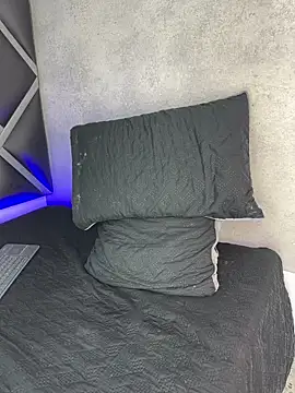 Lucian-greyy online show from February 2026 03:14:02 AM