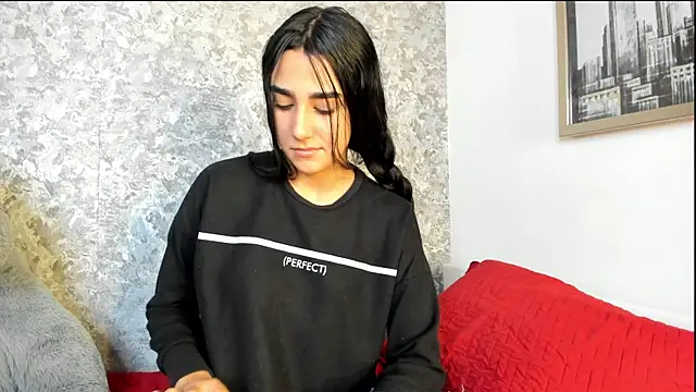 Snapshot of Anika_H chatting on April 2026 12:20:01 PM Anika H online show from April 2026 12:20:01 PM