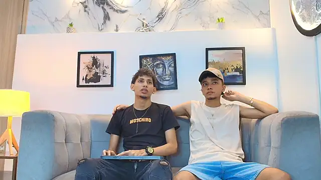 Snapshot of YOUNG_BOYS_HELL chatting on April 2026 01:18:02 AM YOUNG BOYS HELL online show from April 2026 01:18:02 AM