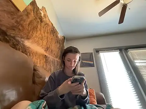 ash10alex online show from March 2026 06:53:01 PM