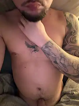 Snapshot of derallerechte001 chatting on February 2026 01:06:02 AM derallerechte001 online show from February 2026 01:06:02 AM