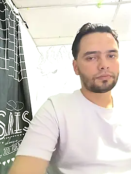 angel leon01 online show from February 2026 05:04:01 AM