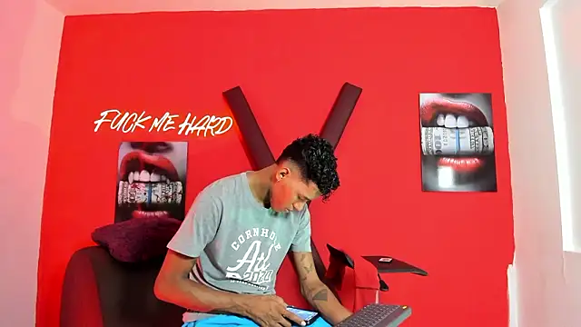 Snapshot of GREEN_BOYS chatting on February 2026 07:31:01 AM GREEN BOYS online show from February 2026 07:31:01 AM