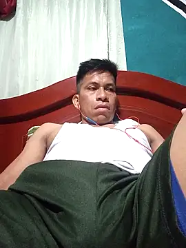 Snapshot of yisusalejo chatting on March 2026 03:34:02 AM yisusalejo online show from March 2026 03:34:02 AM