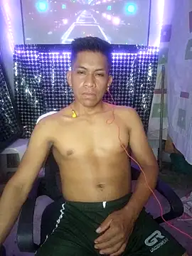 Snapshot of yisusalejo chatting on March 2026 05:35:02 AM yisusalejo online show from March 2026 05:35:02 AM