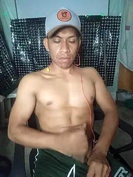 Snapshot of yisusalejo chatting on March 2026 04:29:02 AM yisusalejo online show from March 2026 04:29:02 AM