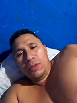 Snapshot of deiner13 chatting on March 2026 03:20:01 AM deiner13 online show from March 2026 03:20:01 AM