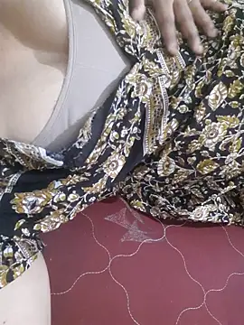 Snapshot of Tamil_Luckly_girl chatting on June 2026 12:51:01 PM Tamil Luckly girl online show from June 2026 12:51:01 PM