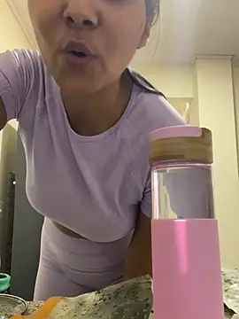 Yirleyll online show from March 2026 12:01:02 PM