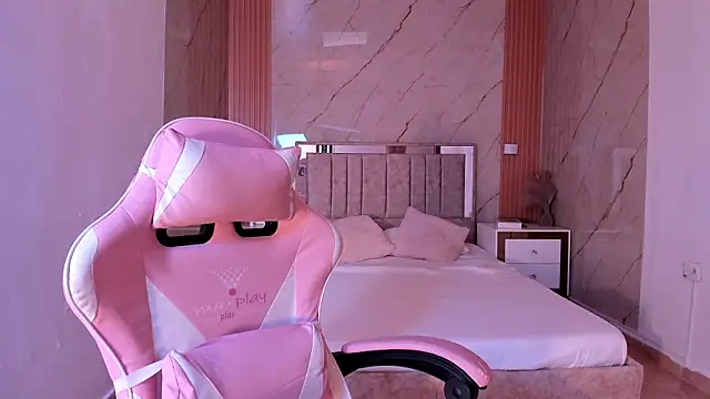 your whore Salome online show from February 2026 06:52:01 PM