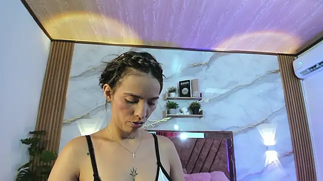 your whore Salome online show from March 2026 06:13:02 PM