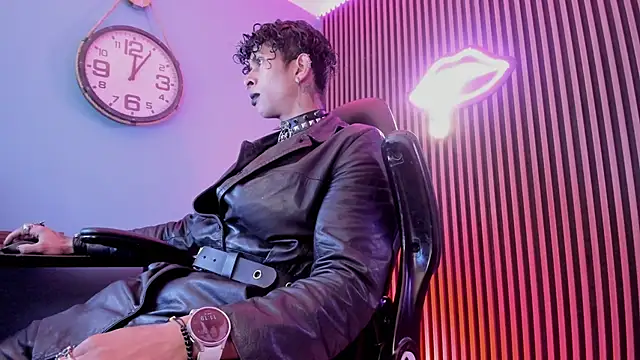 Maximoking26 online show from February 2026 04:19:01 AM