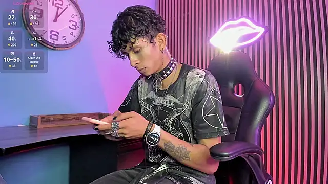 Maximoking26 online show from March 2026 03:12:02 AM