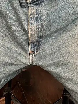 Outdoorsman13 online show from February 2026 06:41:01 PM