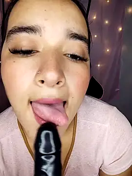 kloe-Dubois online show from April 2026 04:45:01 PM