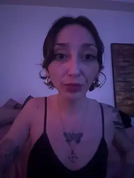 Snapshot of FrutillitaXX chatting on March 2026 04:57:02 AM FrutillitaXX online show from March 2026 04:57:02 AM