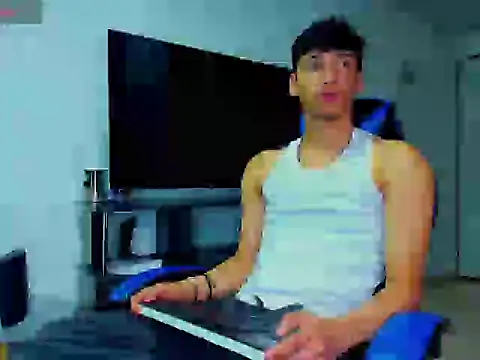 Snapshot of Lyam_Russo chatting on May 2026 03:56:01 AM Lyam Russo online show from May 2026 03:56:01 AM