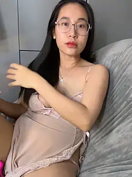 Lyla 99 online show from April 2026 02:22:02 AM