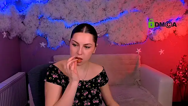 amalialowell online show from March 2026 10:29:02 AM