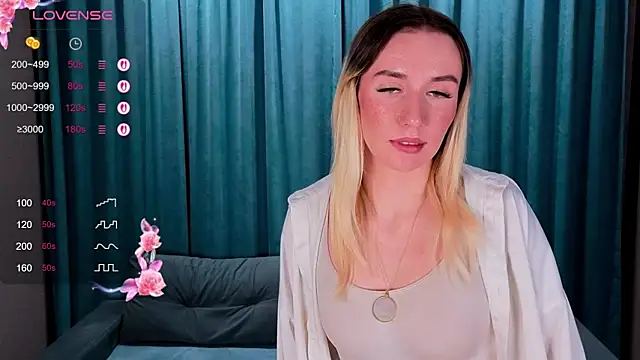 Snapshot of AshleyySchwartz chatting on March 2026 02:39:02 PM AshleyySchwartz online show from March 2026 02:39:02 PM