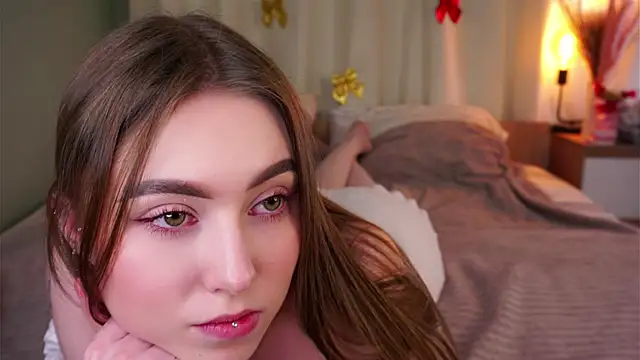 Snapshot of LorileeRuetz chatting on February 2026 12:26:01 PM LorileeRuetz online show from February 2026 12:26:01 PM