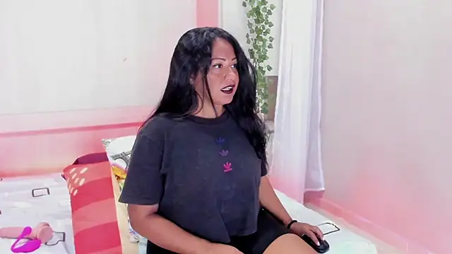 AllieBennet online show from March 2026 07:40:01 PM