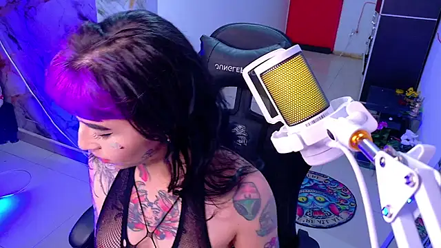 nova kitttyy online show from April 2026 01:29:01 AM