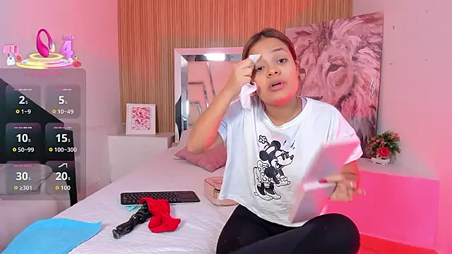 SiaFoxx  online show from March 2026 04:29:01 AM