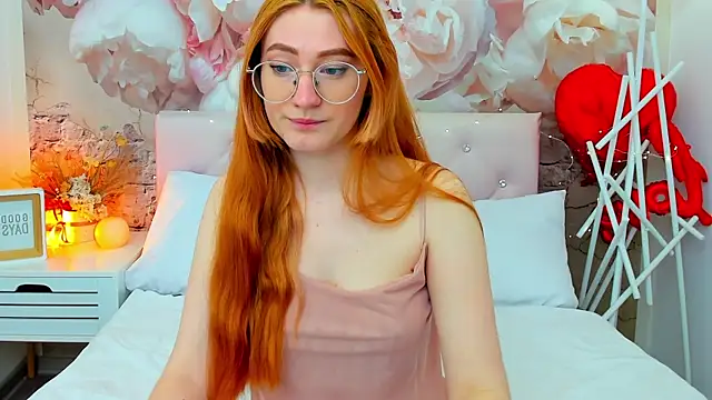 Snapshot of TinaHarp chatting on May 2026 12:13:01 PM TinaHarp online show from May 2026 12:13:01 PM