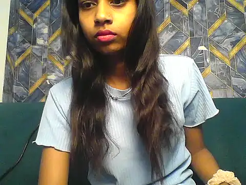 Rani1993 online show from March 2026 06:33:01 PM