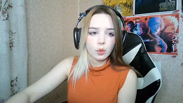 MilaTyan online show from April 2026 05:07:01 PM