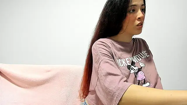 Snapshot of angela_md1 chatting on June 2026 04:48:01 AM angela md1 online show from June 2026 04:48:01 AM
