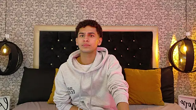 Snapshot of Dark_Sultan chatting on February 2026 07:32:02 PM Dark Sultan online show from February 2026 07:32:02 PM