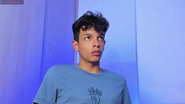 Maxfrost1 online show from March 2026 12:54:02 AM