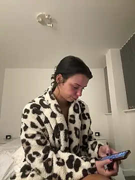 Amberbanxx online show from March 2026 09:40:01 PM