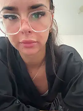 Amberbanxx online show from June 2026 07:10:01 AM