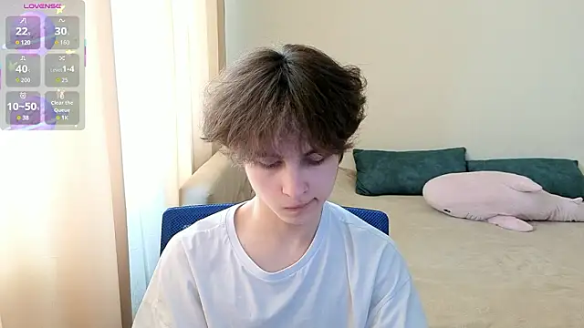 Snapshot of _LukaHayes_ chatting on February 2026 12:16:01 PM LukaHayes online show from February 2026 12:16:01 PM