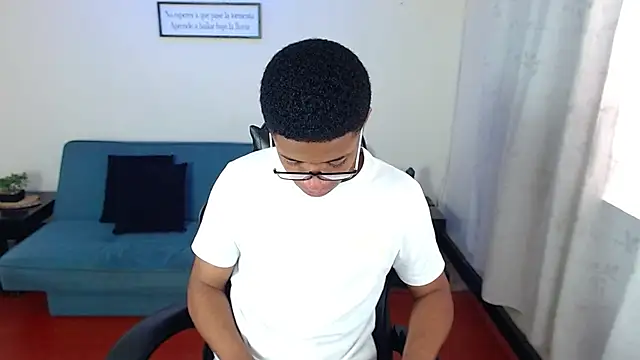 liiam3 online show from February 2026 09:26:01 PM