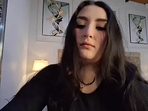 Snapshot of zoe_moon__ chatting on May 2026 11:18:01 AM zoe moon online show from May 2026 11:18:01 AM