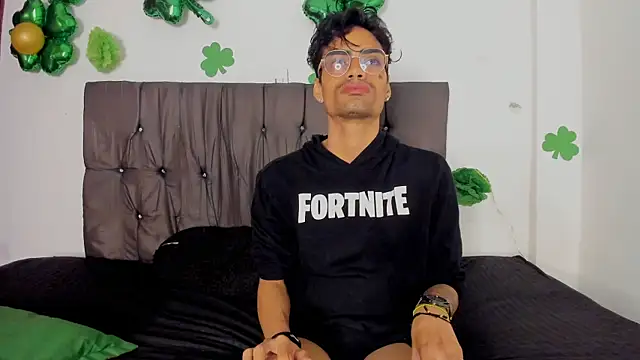 Gay Red Room online show from April 2026 03:00:02 AM