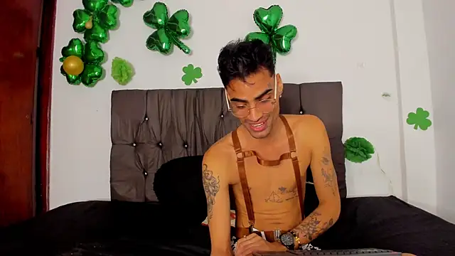 Gay Red Room online show from April 2026 02:58:01 AM