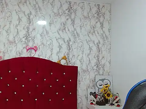 Snapshot of Ailanys_Miller chatting on February 2026 01:07:02 PM Ailanys Miller online show from February 2026 01:07:02 PM