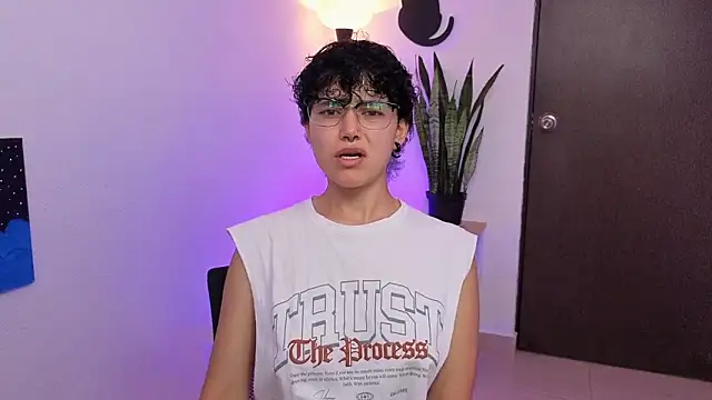 Snapshot of jeroharper_ chatting on April 2026 09:26:02 PM jeroharper online show from April 2026 09:26:02 PM