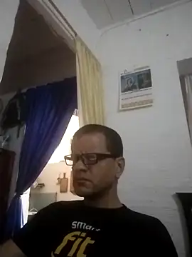 Snapshot of Roque-74 chatting on June 2026 03:38:01 PM Roque-74 online show from June 2026 03:38:01 PM