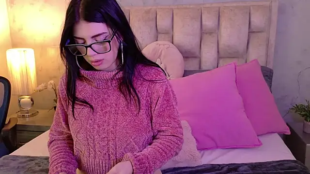 Snapshot of IsabellaRossi chatting on April 2026 01:41:01 PM IsabellaRossi online show from April 2026 01:41:01 PM