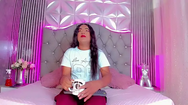 Snapshot of Valentina-Nova- chatting on April 2026 04:10:02 AM Valentina-Nova- online show from April 2026 04:10:02 AM