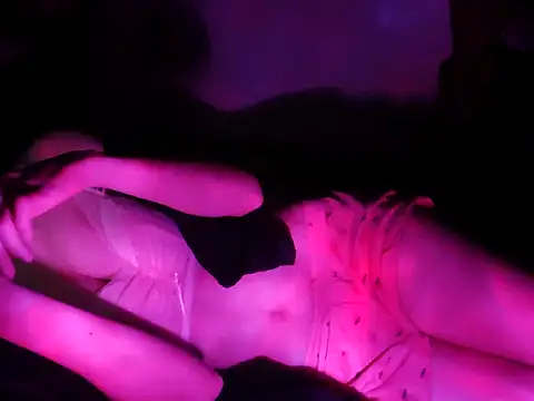 Snapshot of nhi_xinhiu5 chatting on March 2026 05:52:02 PM nhi xinhiu5 online show from March 2026 05:52:02 PM